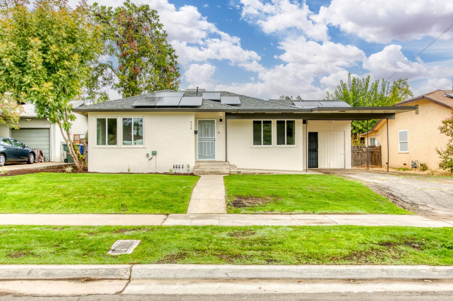 928 W Lansing Way