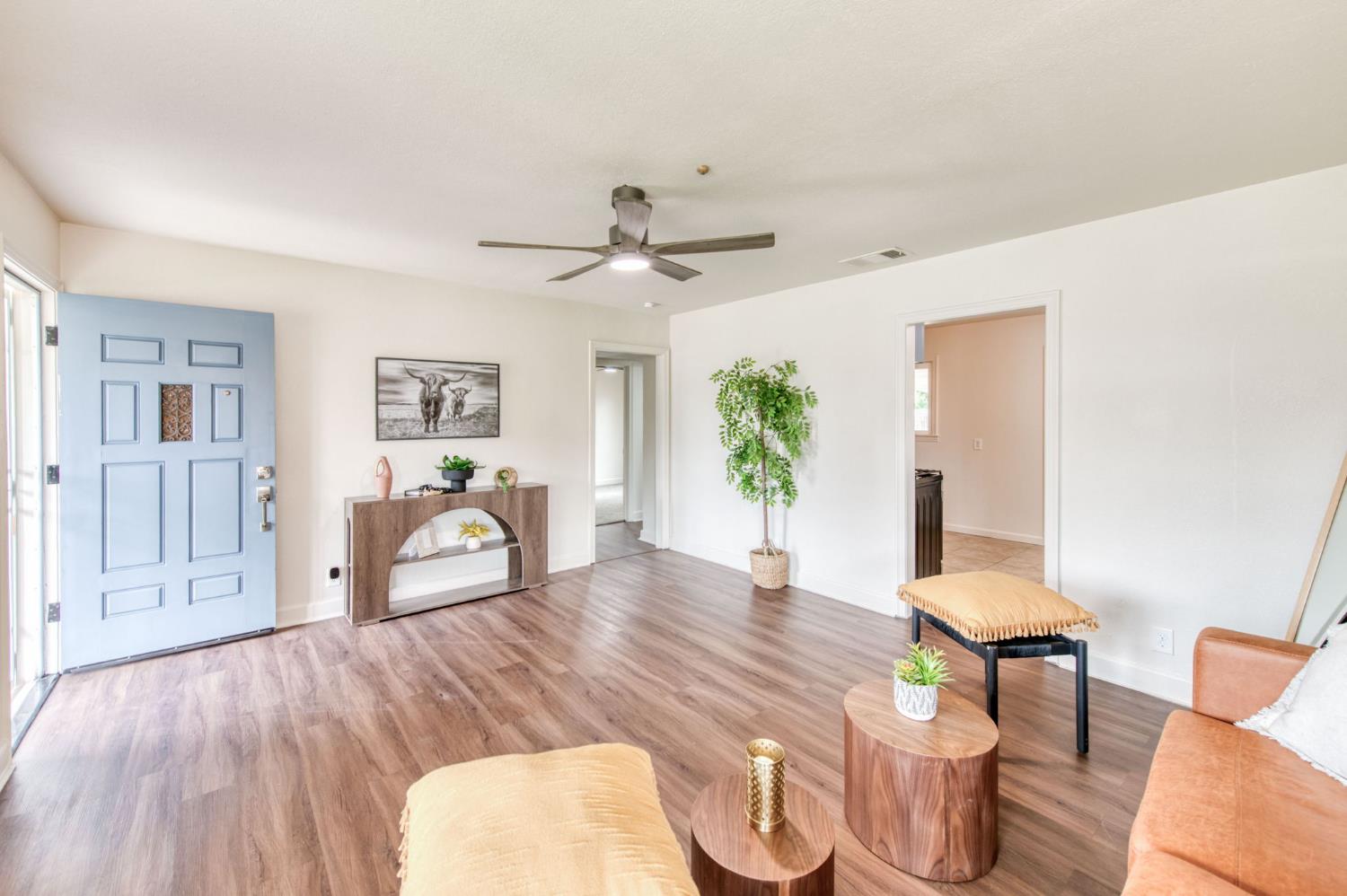 928 W Lansing Way, Fresno, CA 93705