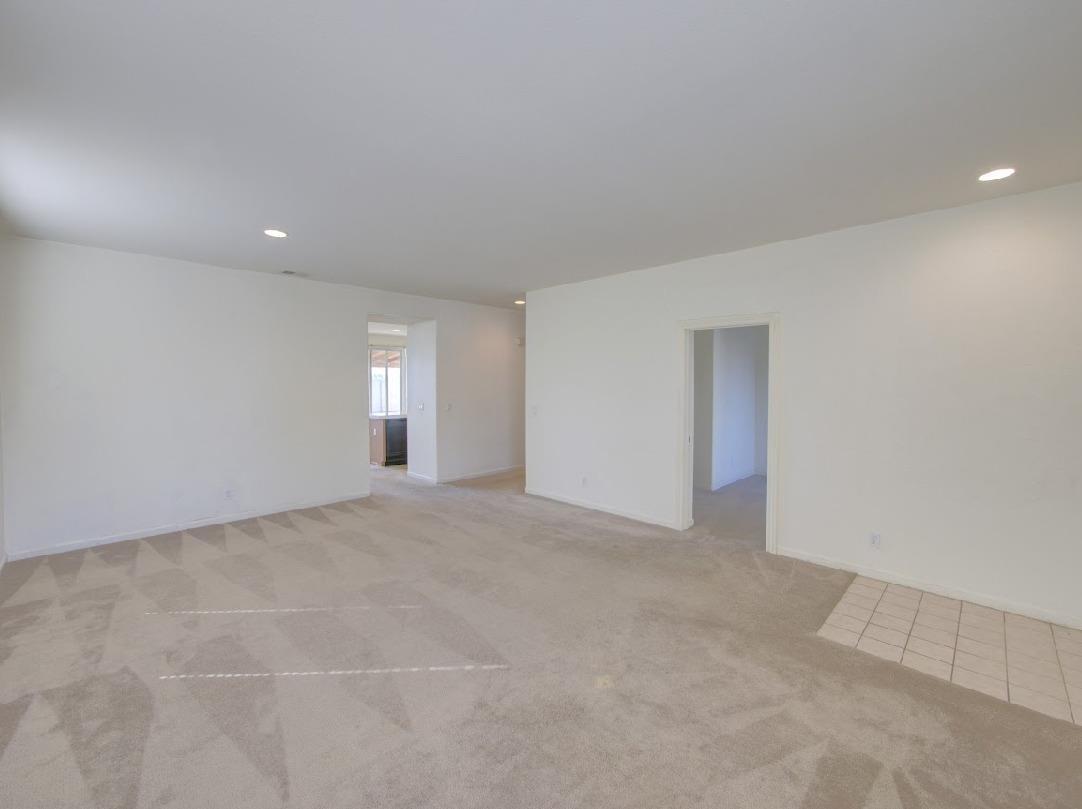 2312 S Bush Ave, Fresno, CA 93727