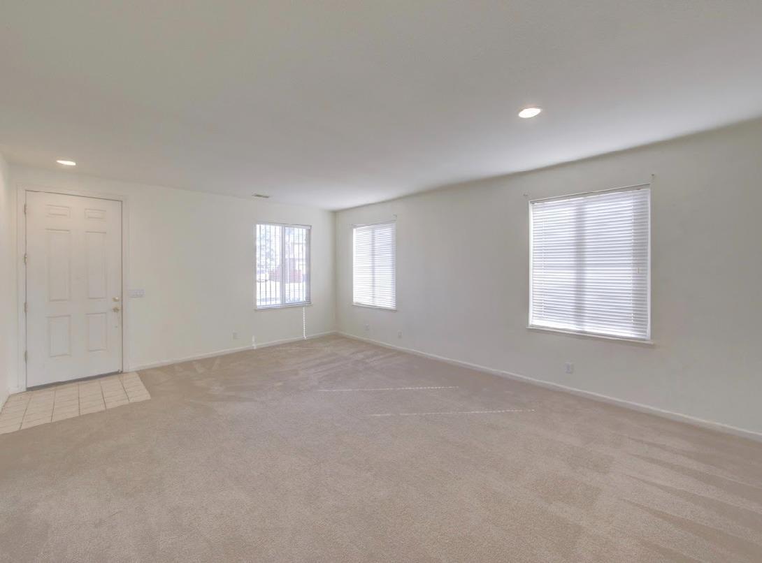 2312 S Bush Ave, Fresno, CA 93727