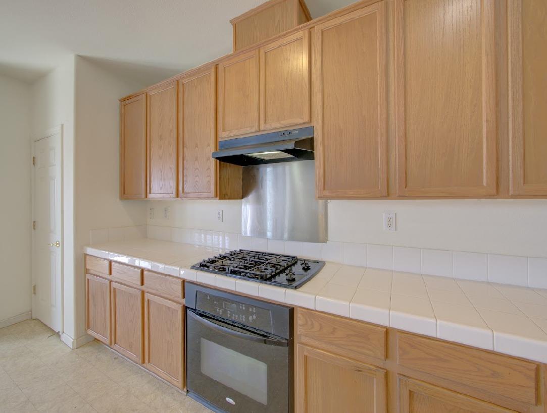 2312 S Bush Ave, Fresno, CA 93727