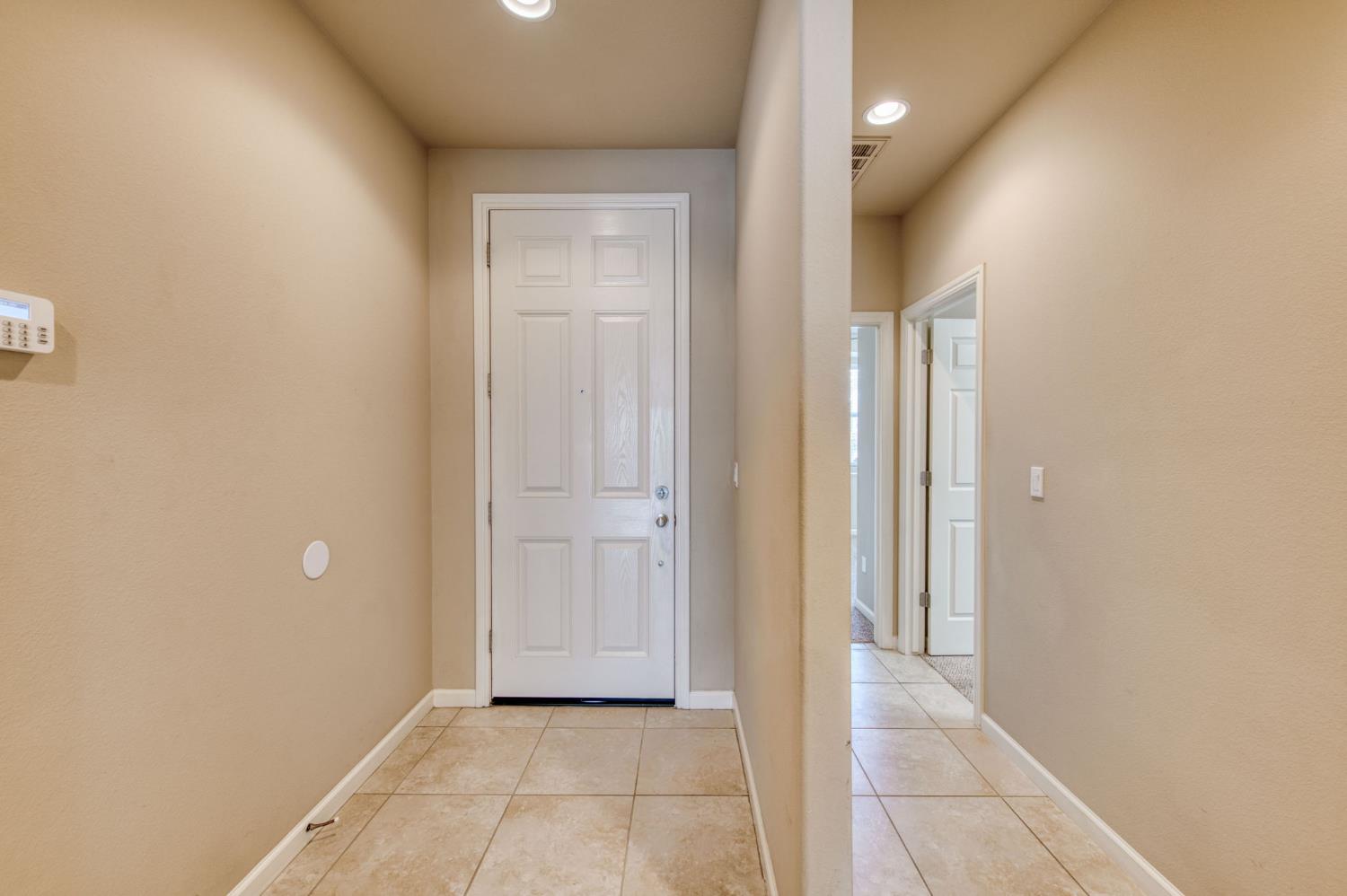 3460 Griffith Ave, Clovis, CA 93619