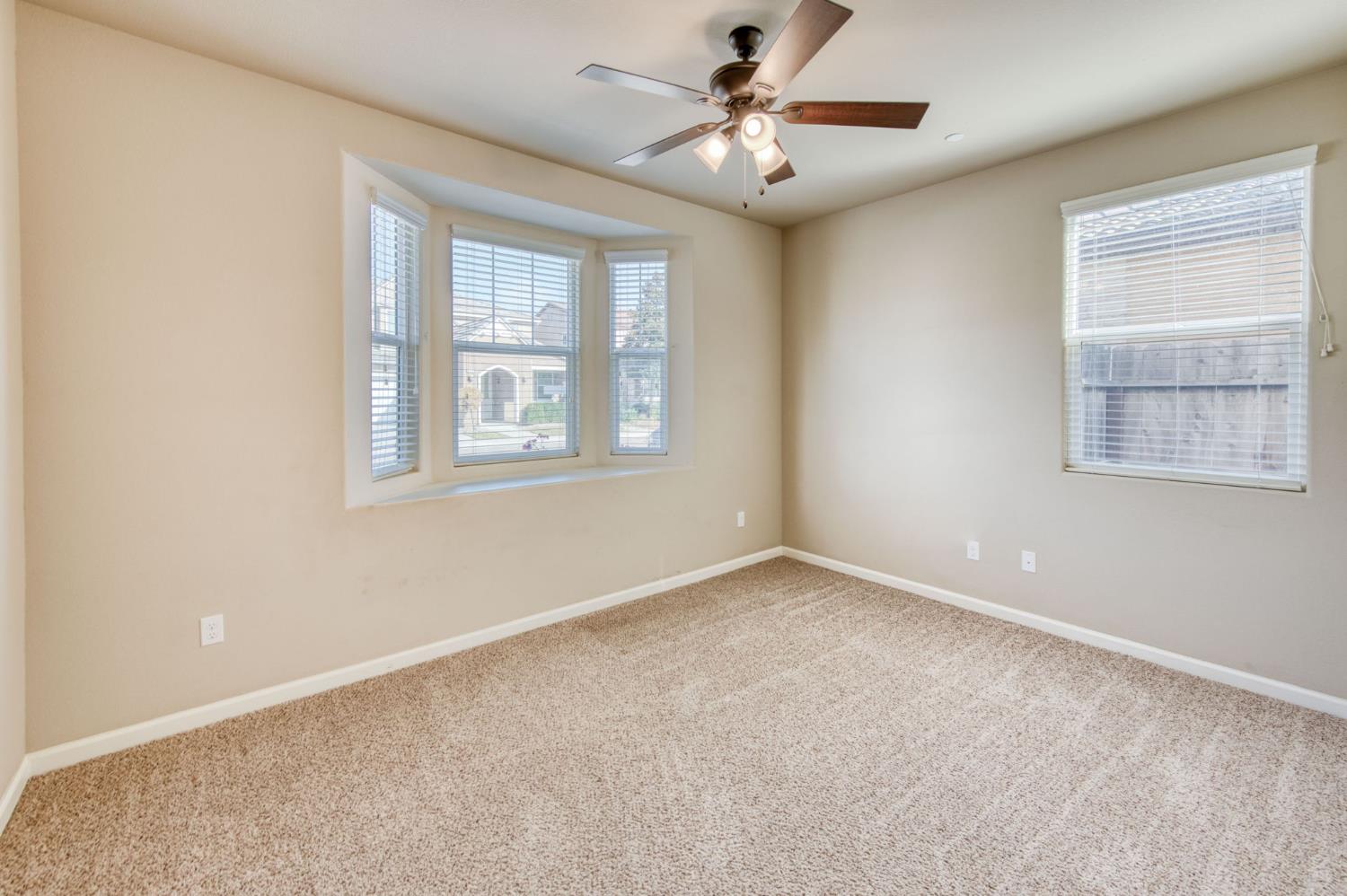 3460 Griffith Ave, Clovis, CA 93619