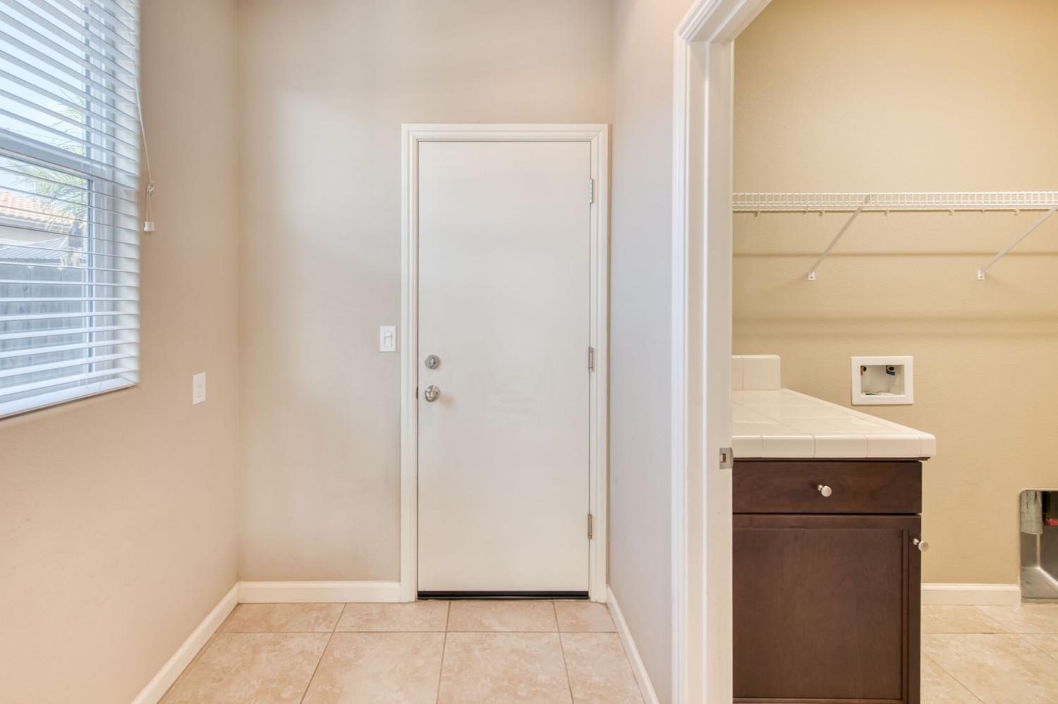 3460 Griffith Ave, Clovis, CA 93619