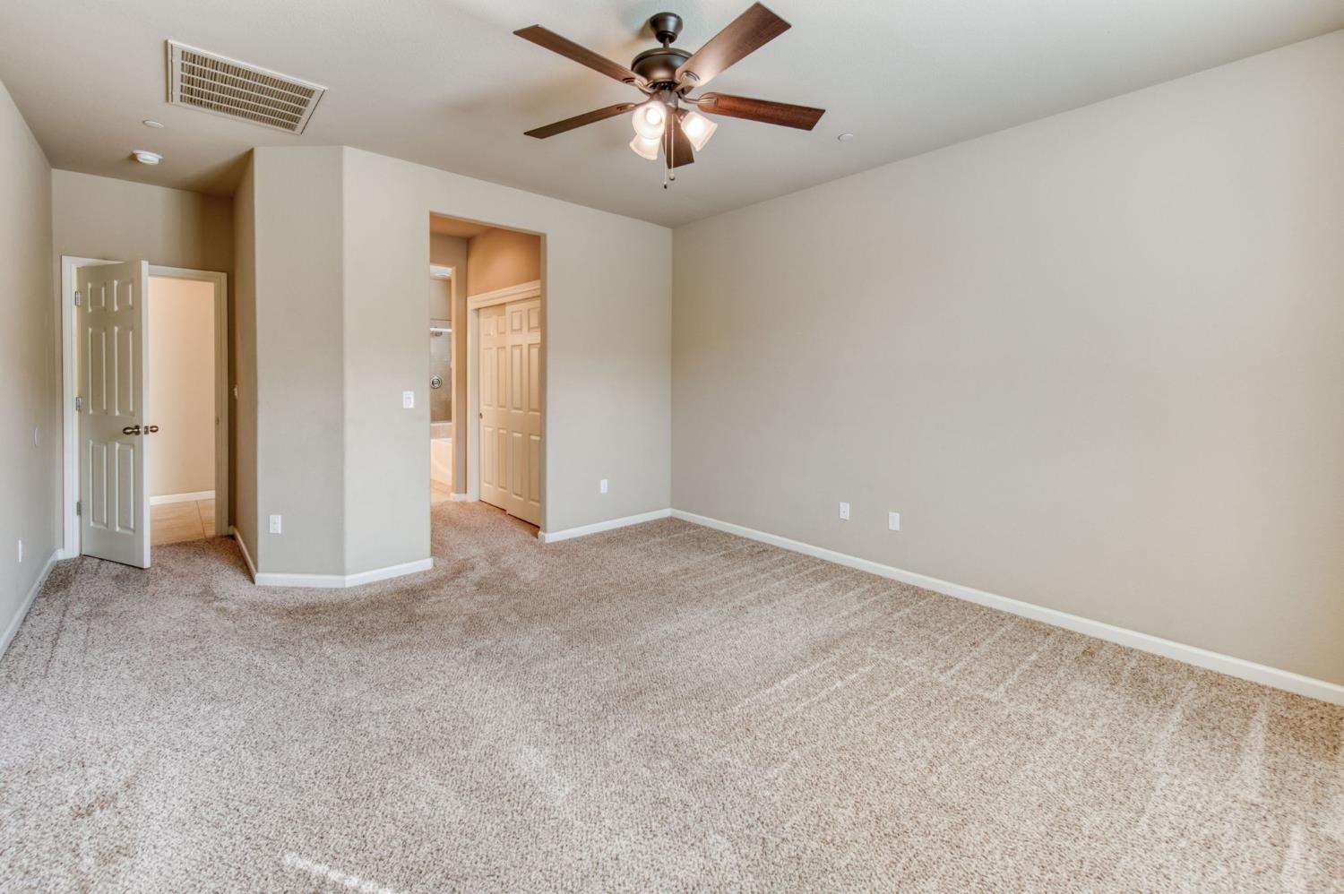 3460 Griffith Ave, Clovis, CA 93619