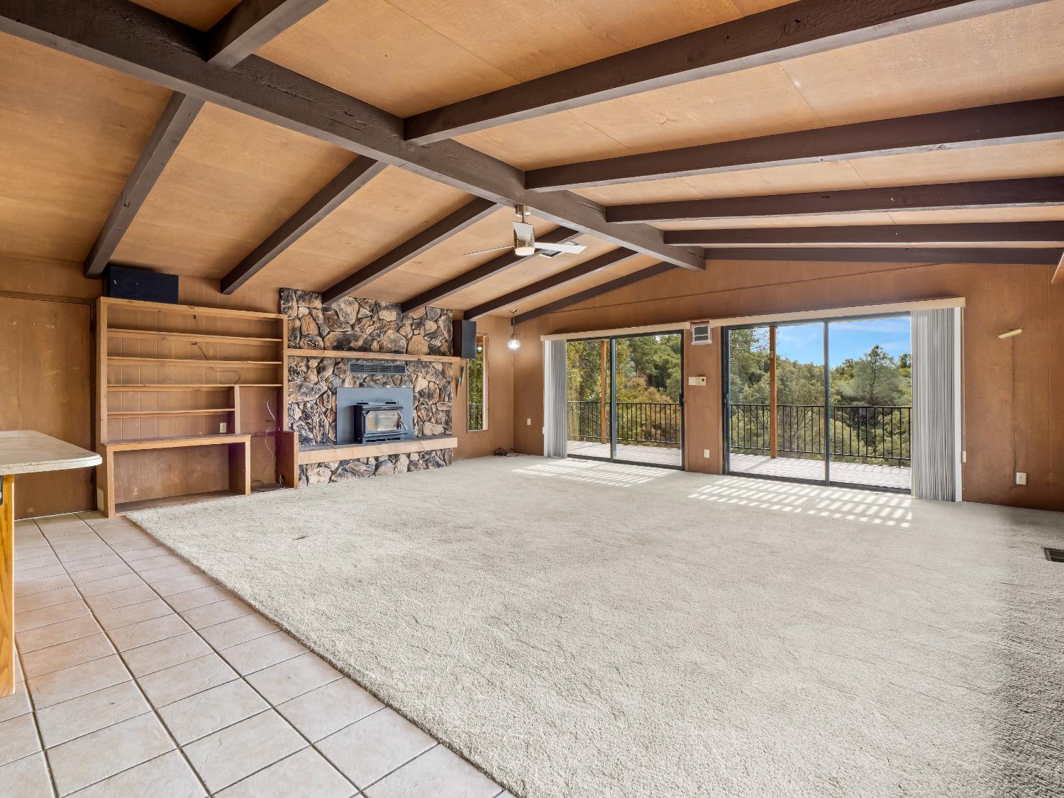 43044 Country Club Dr W, Oakhurst, CA 93644