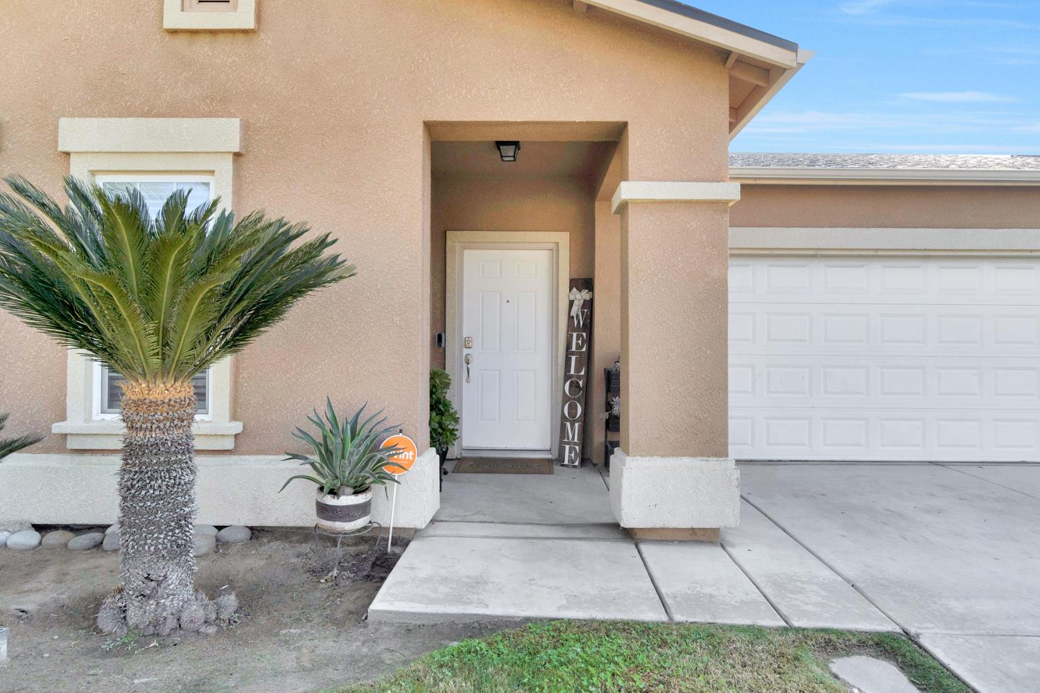 8460 Foothill Ave, Parlier, CA 93648