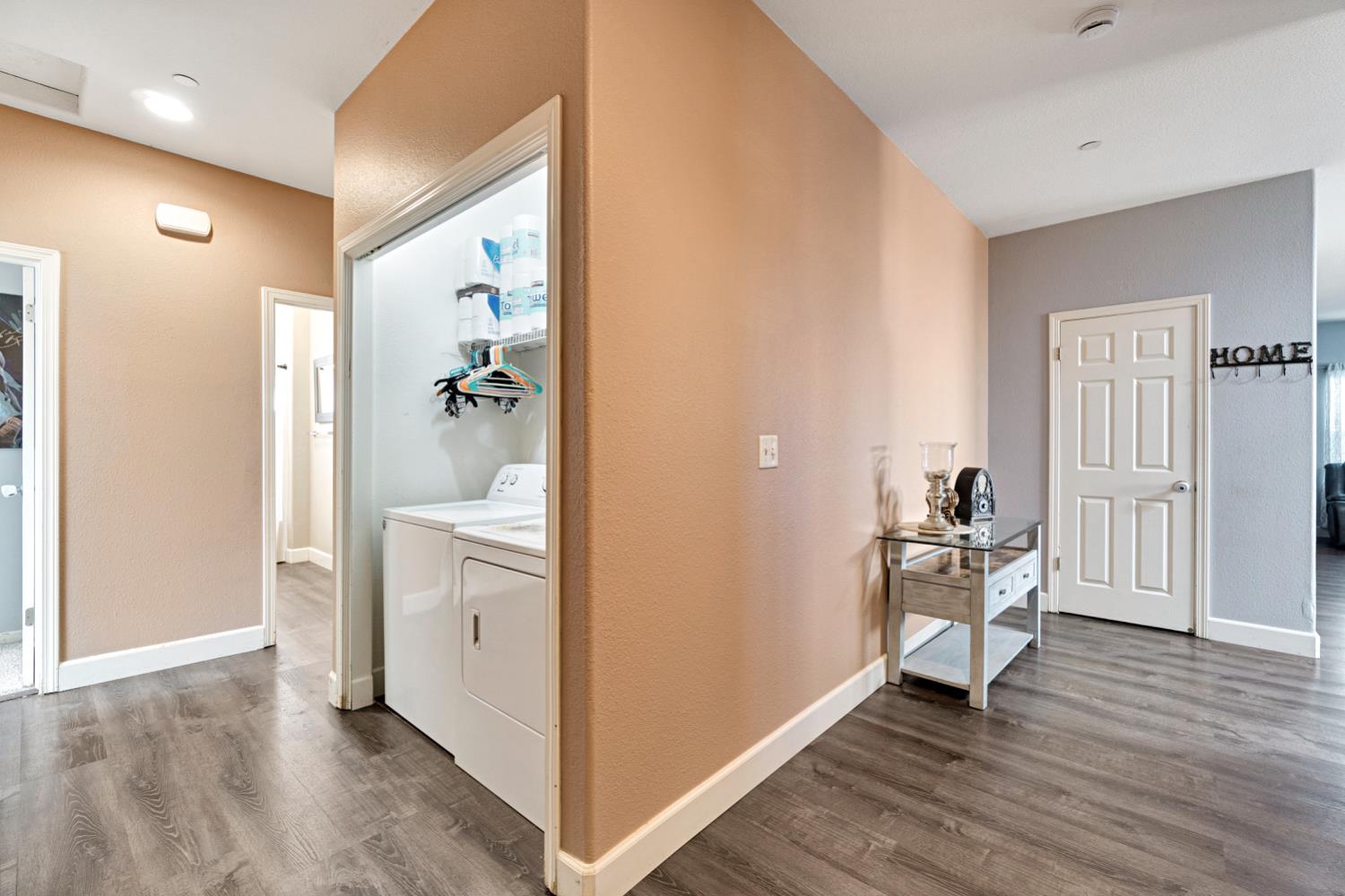 8460 Foothill Ave, Parlier, CA 93648