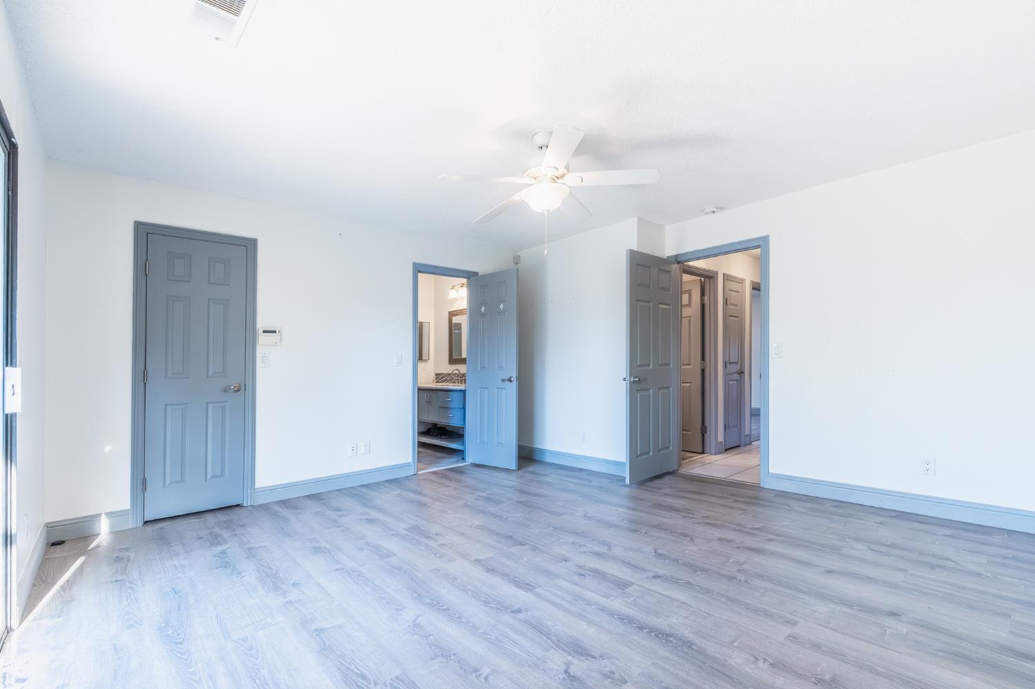 1717 Swift Ave, Clovis, CA 93611