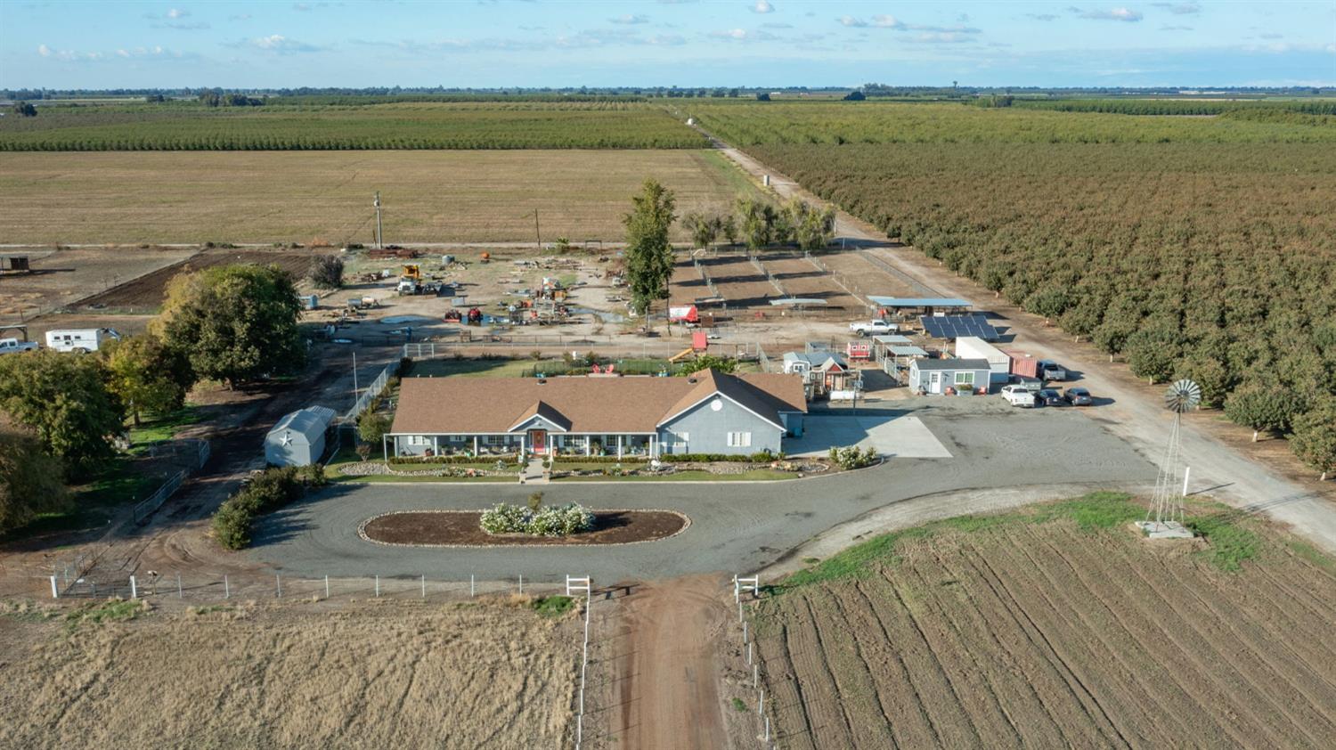 17534 Lacey Blvd, Lemoore, CA 93245