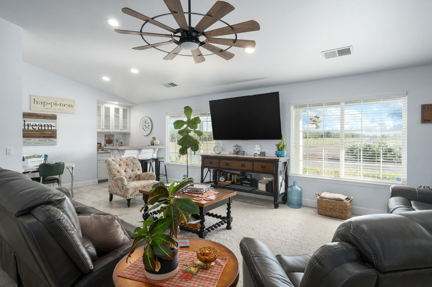 17534 Lacey Blvd, Lemoore, CA 93245