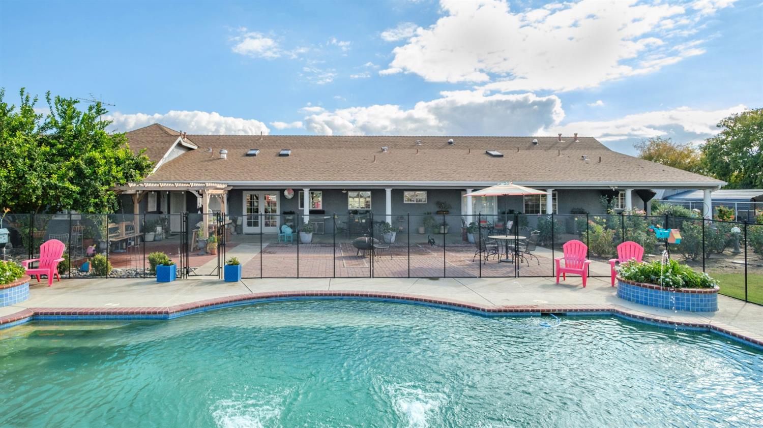 17534 Lacey Blvd, Lemoore, CA 93245