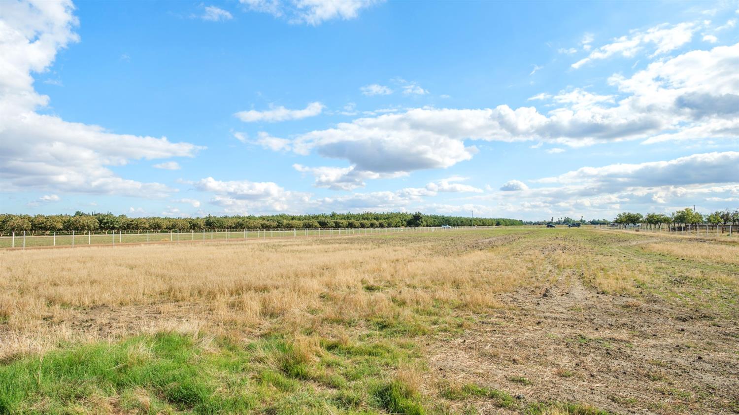 17534 Lacey Blvd, Lemoore, CA 93245