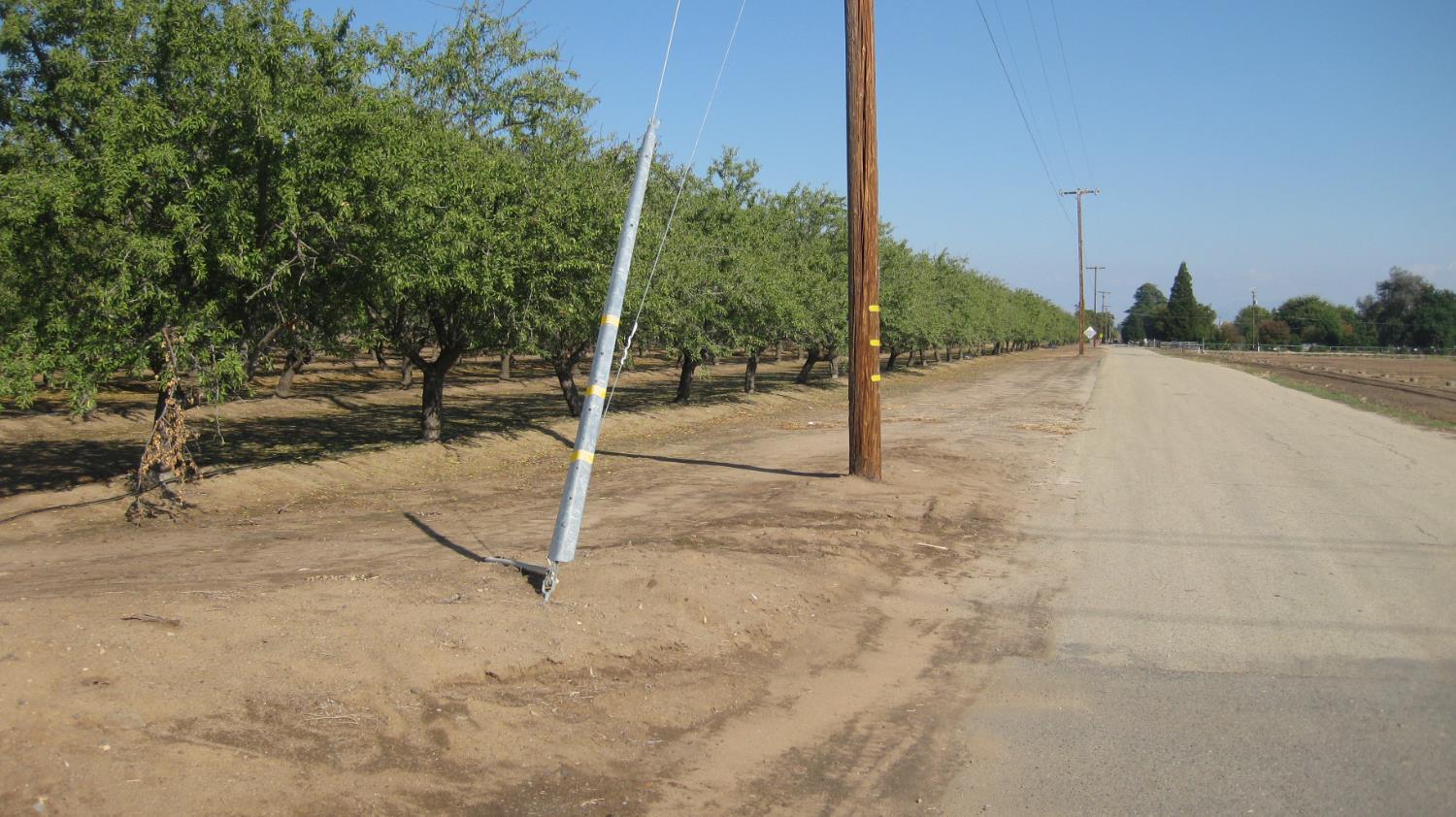 2524 N Mccall Ave, Sanger, CA 93657