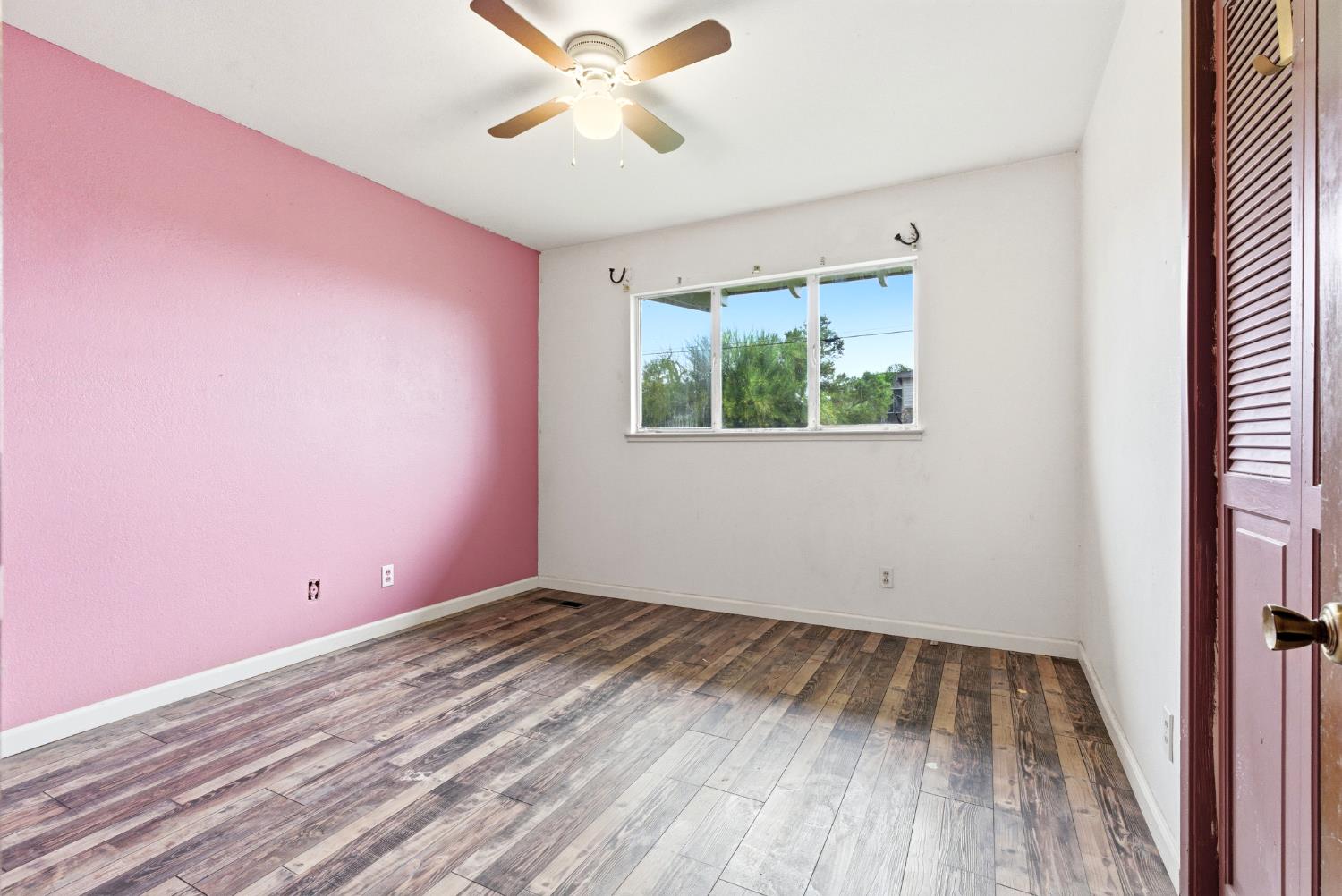 2579 Almond Ave, Sanger, CA 93657