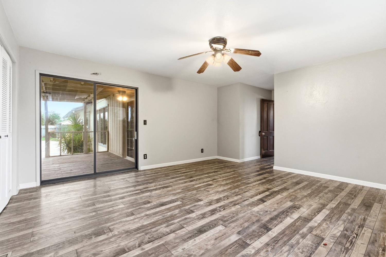 2579 Almond Ave, Sanger, CA 93657