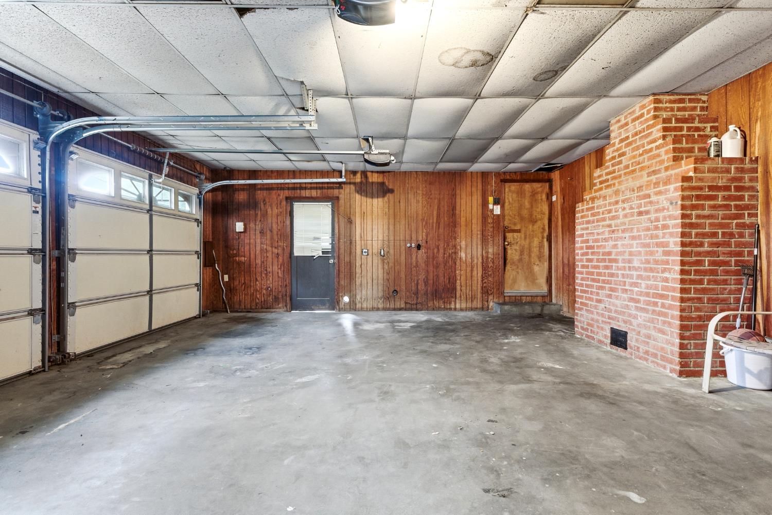 2579 Almond Ave, Sanger, CA 93657