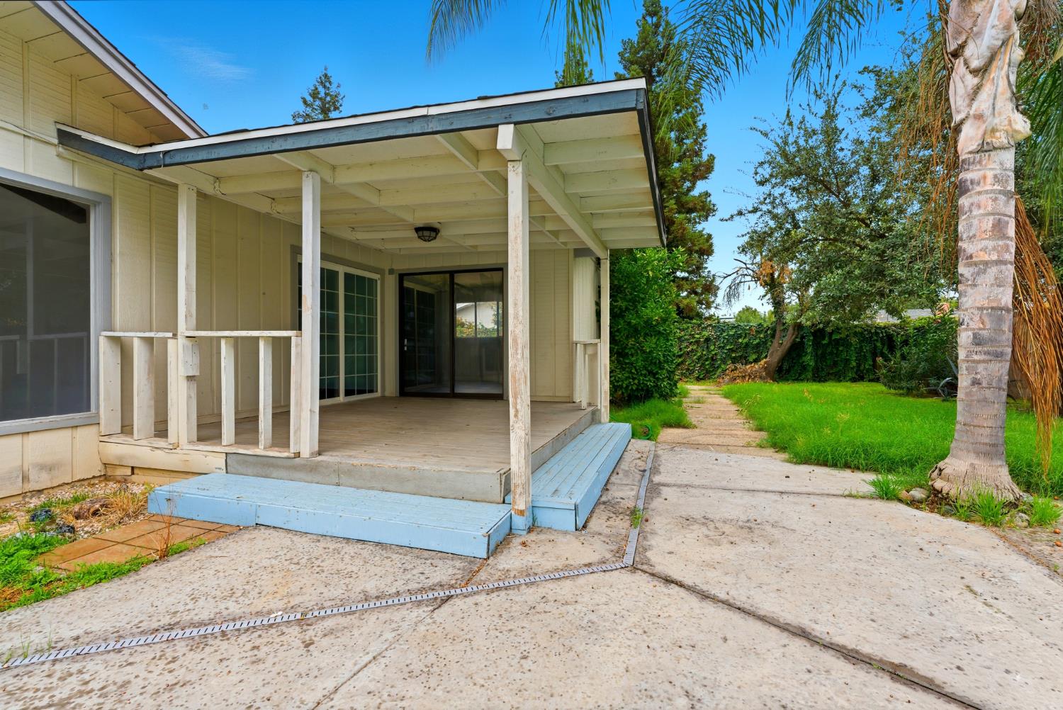 2579 Almond Ave, Sanger, CA 93657