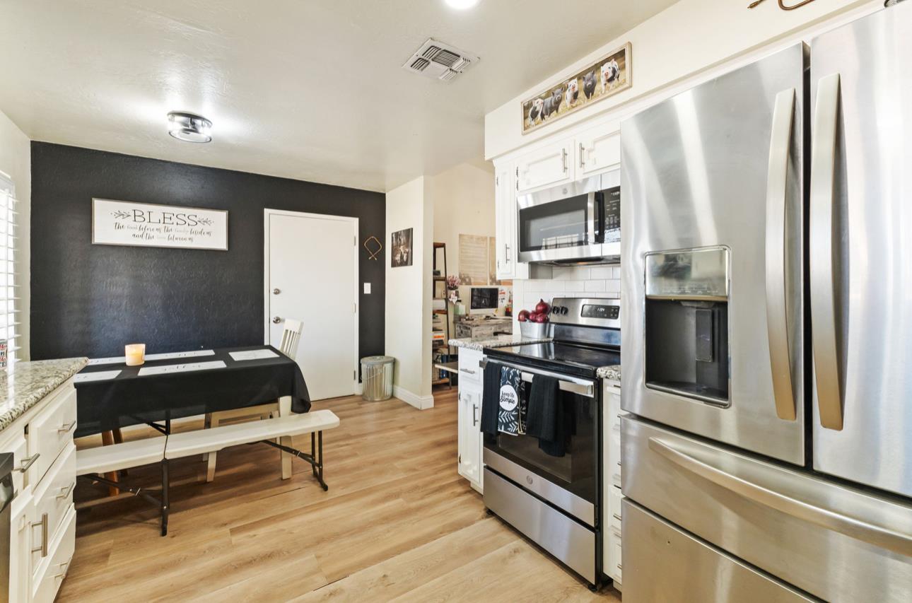 8289 E Mckinley Ave, Fresno, CA 93737