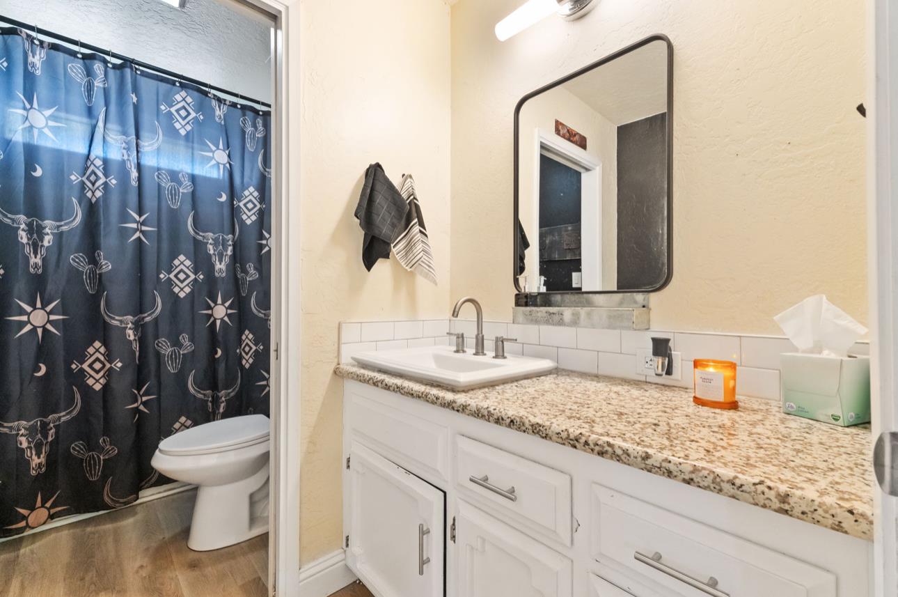 8289 E Mckinley Ave, Fresno, CA 93737