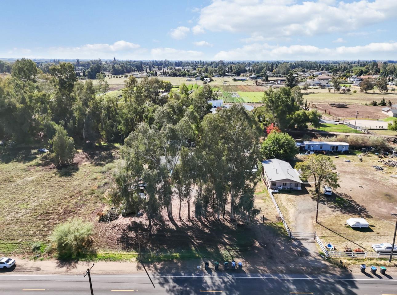 8289 E Mckinley Ave, Fresno, CA 93737