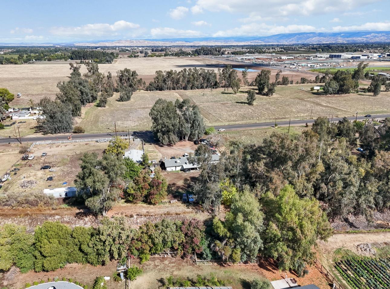 8289 E Mckinley Ave, Fresno, CA 93737