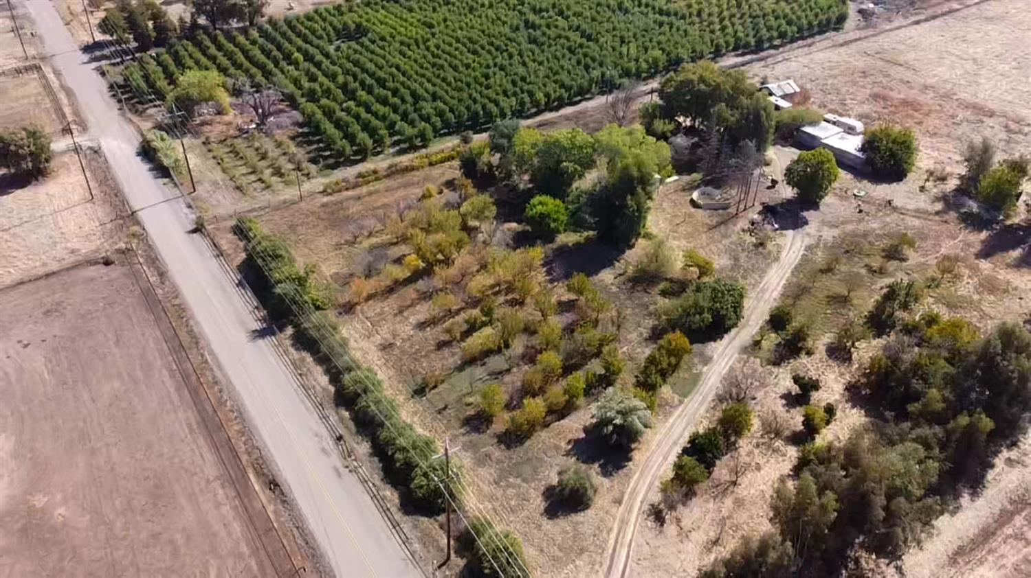 6391 E Copper Ave, Clovis, CA 93619