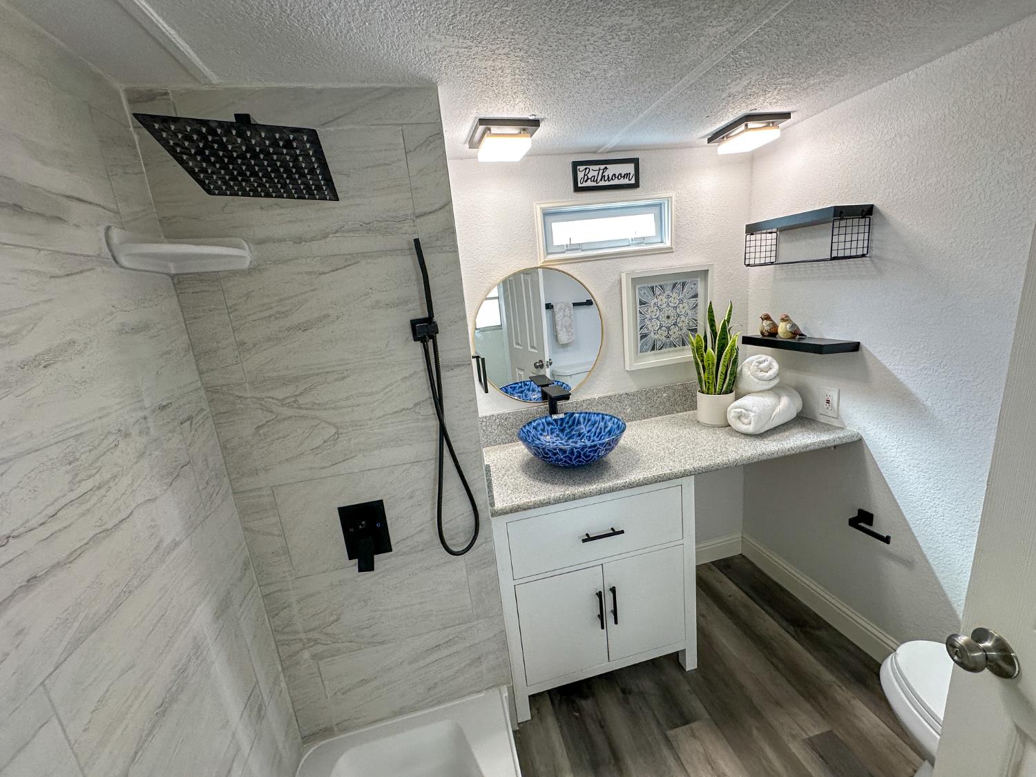 9360 N Blackstone #135, Fresno, CA 93720