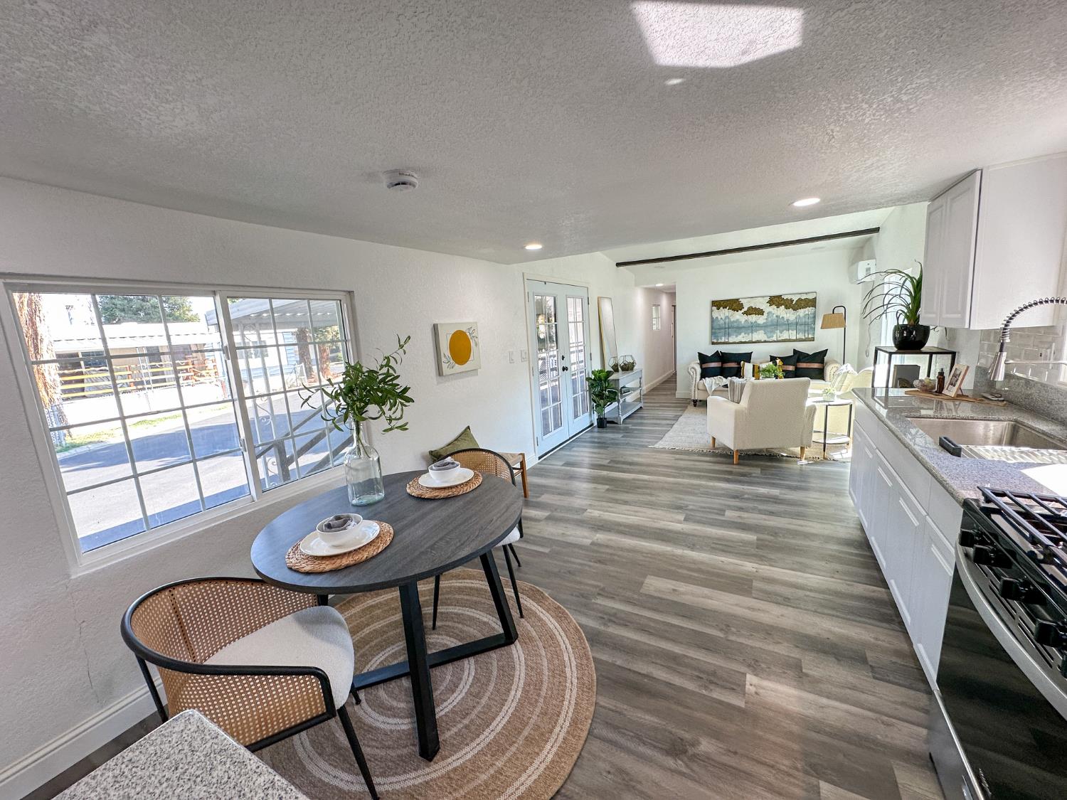 9360 N Blackstone #135, Fresno, CA 93720