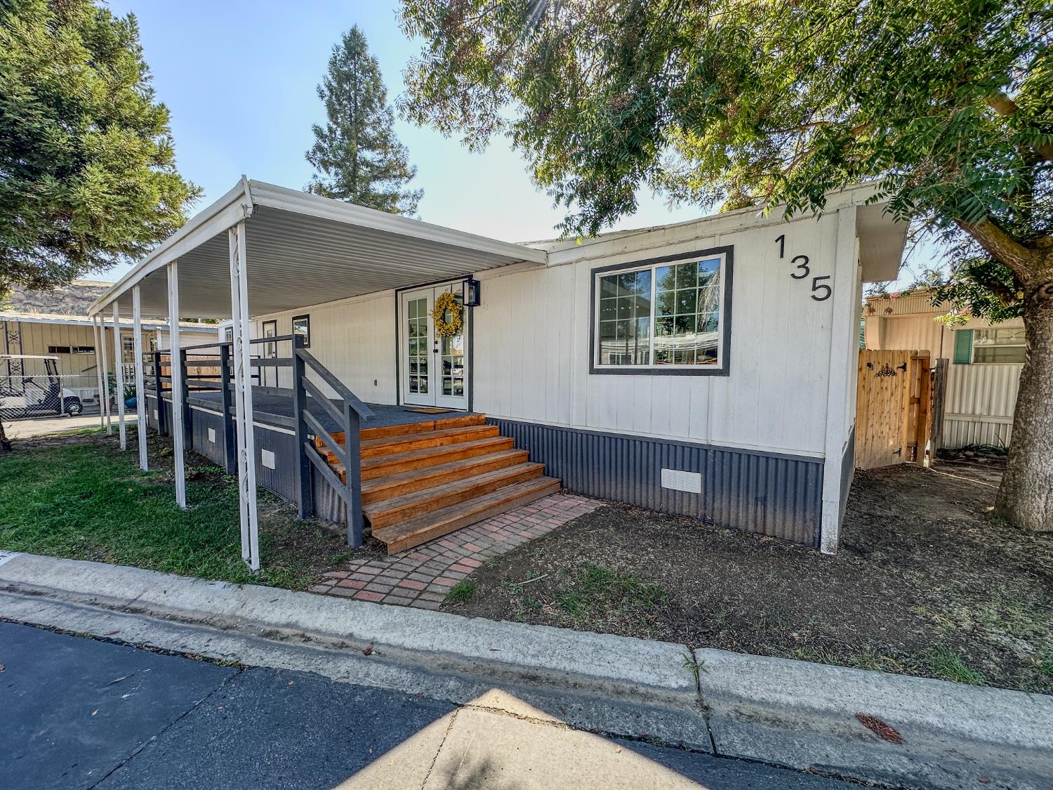 9360 N Blackstone #135, Fresno, CA 93720