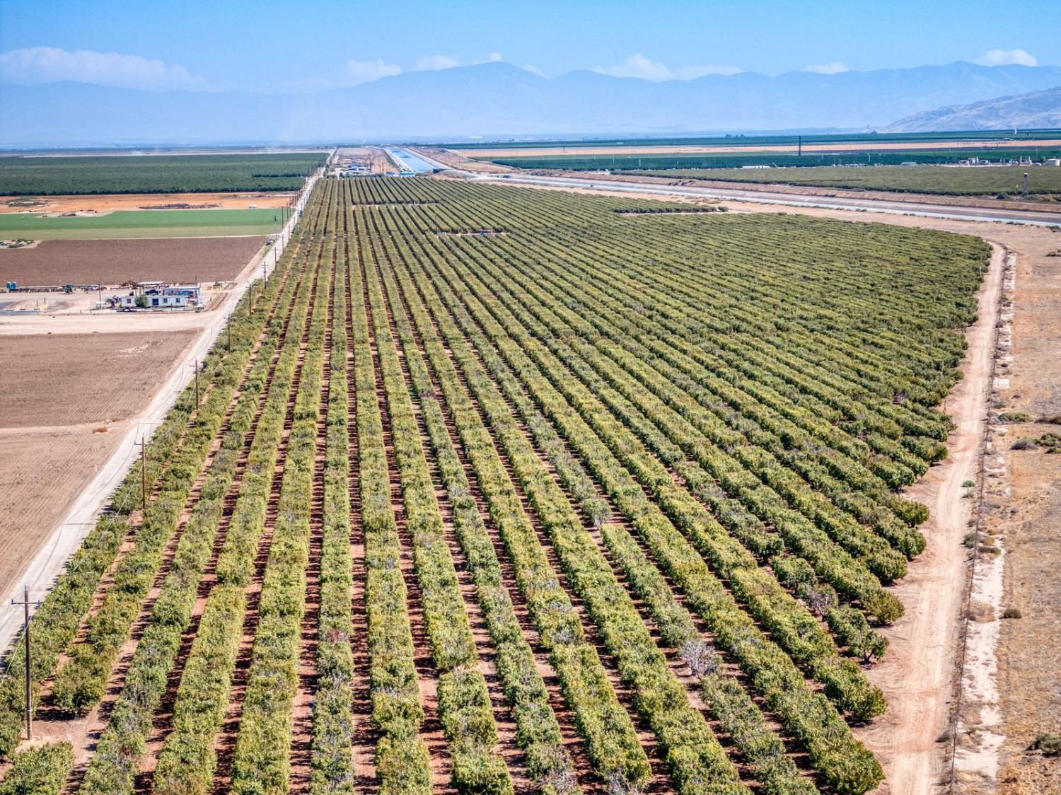 19060 Highway 166, Bakersfield, CA 93311