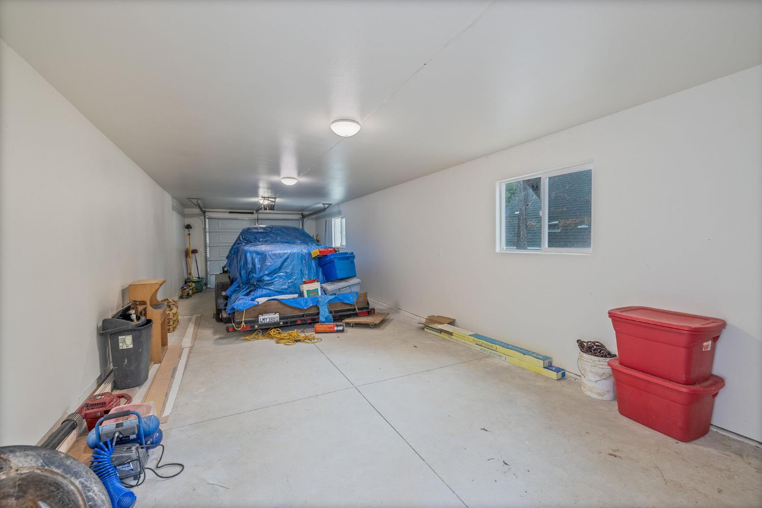 37745 Marina View Dr, Bass Lake, CA 93604