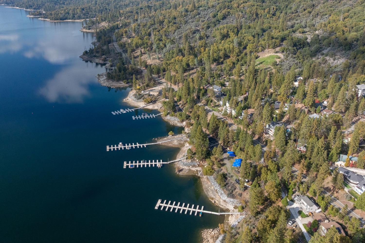 37745 Marina View Dr, Bass Lake, CA 93604