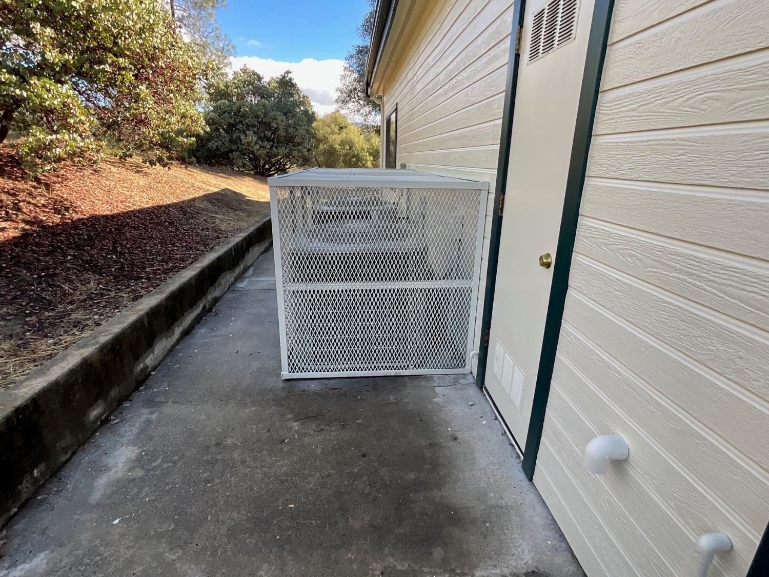 32011 Meadowridge Rd, Coarsegold, CA 93614