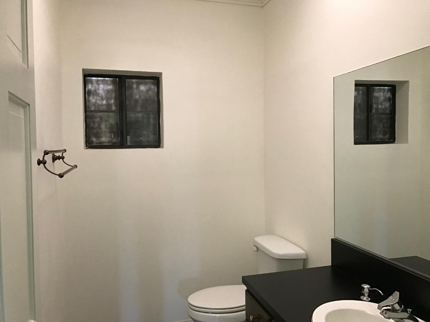 32011 Meadowridge Rd, Coarsegold, CA 93614