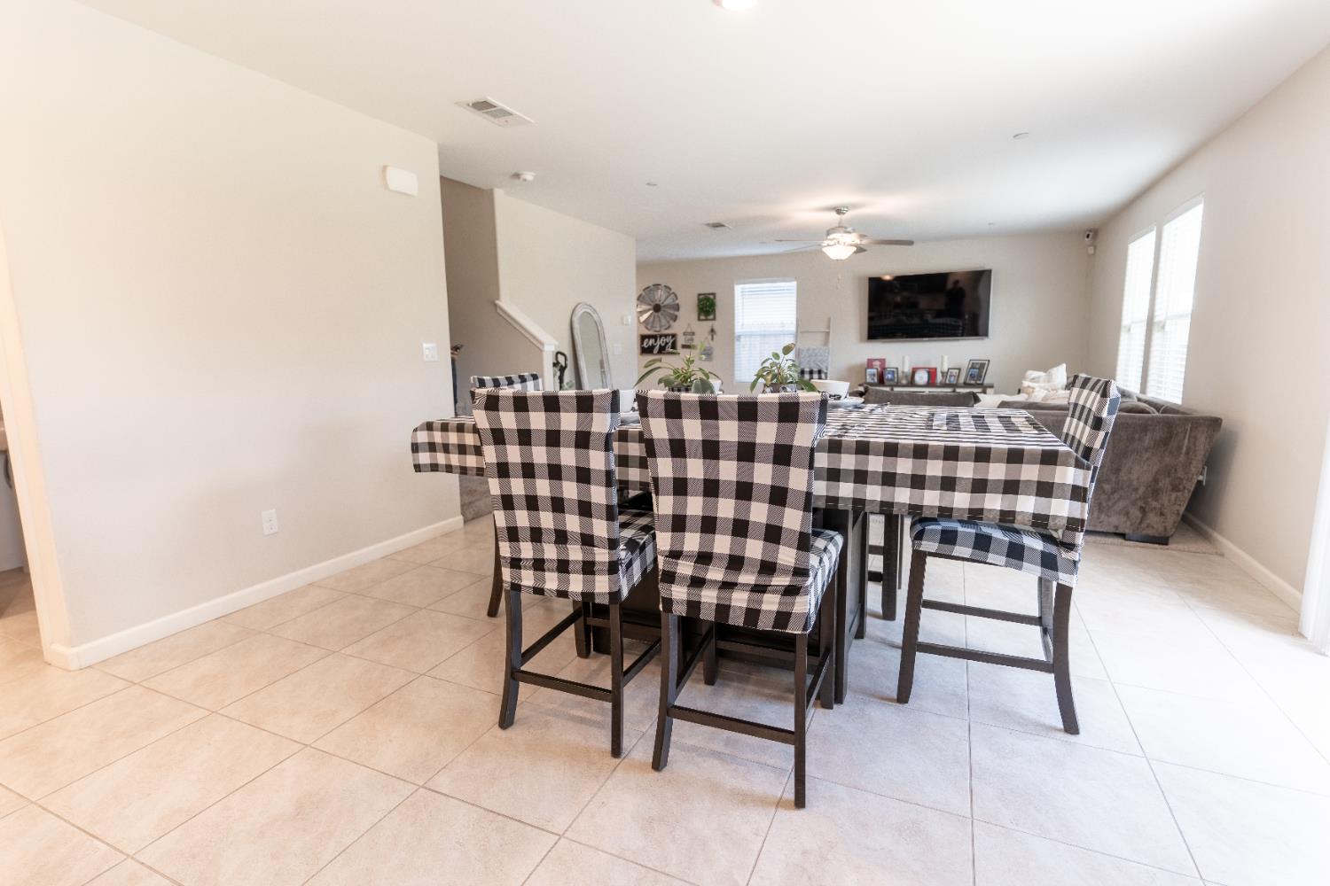 3310 N Church St, Visalia, CA 93291