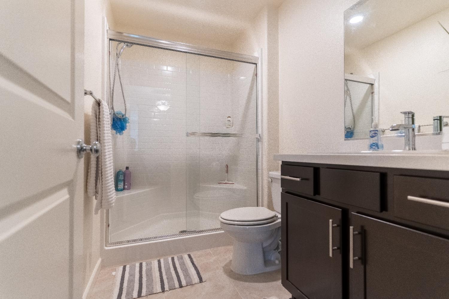 3310 N Church St, Visalia, CA 93291