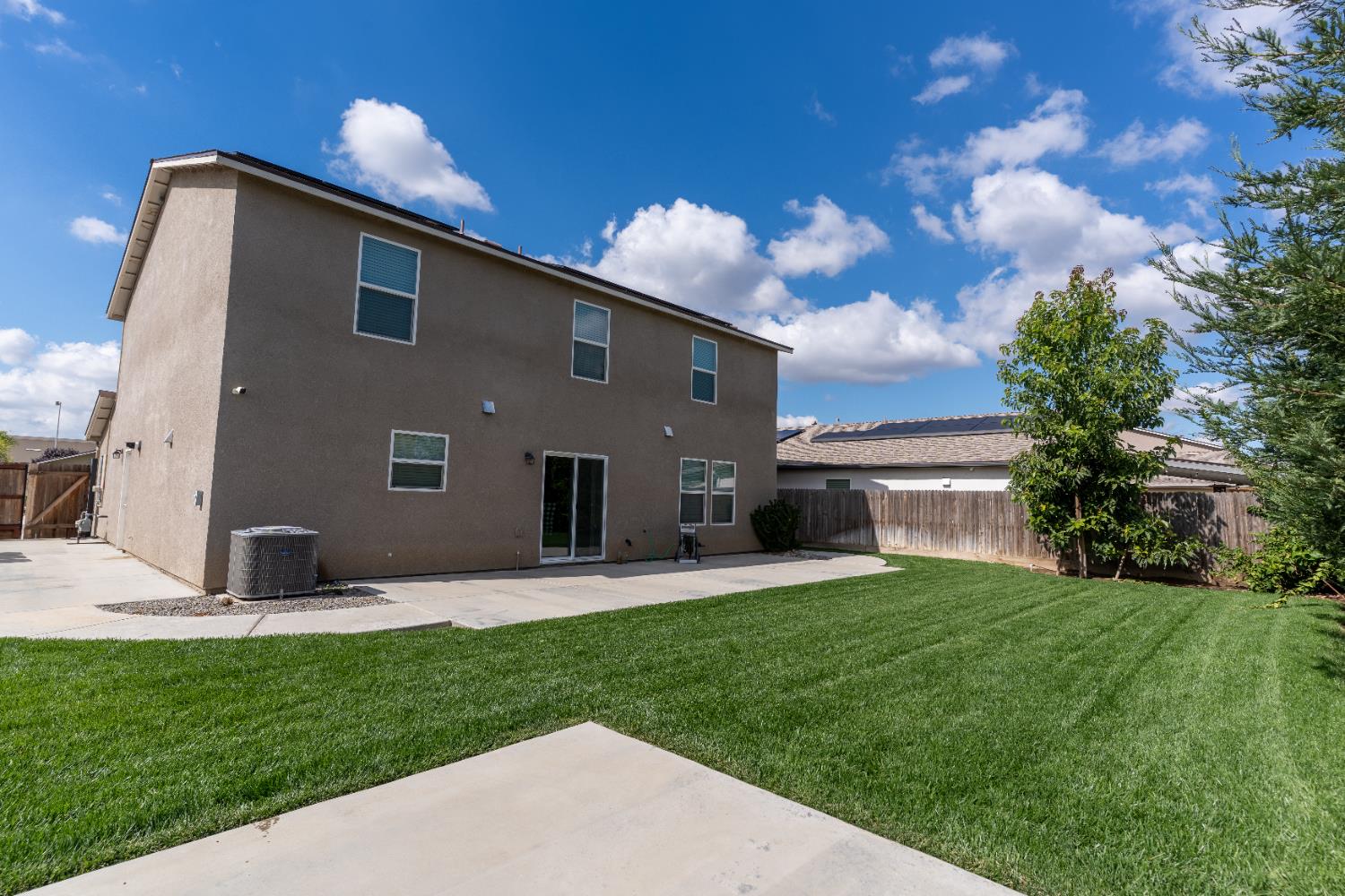 3310 N Church St, Visalia, CA 93291