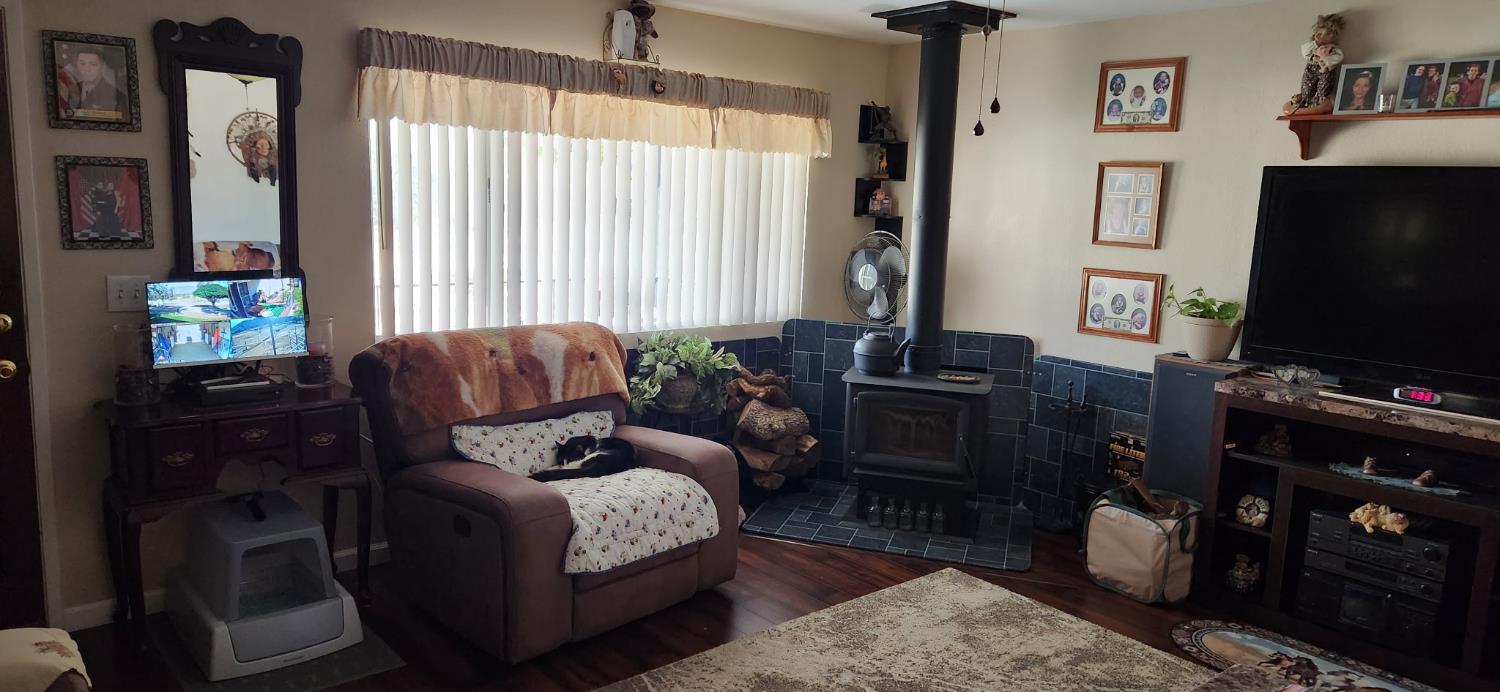 28755 Burrough Valley Rd, Tollhouse, CA 93667