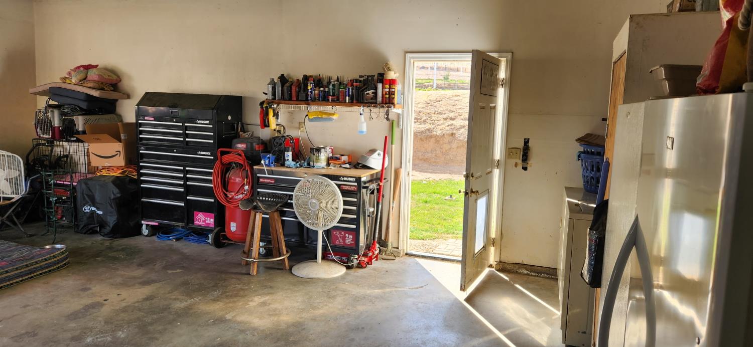 28755 Burrough Valley Rd, Tollhouse, CA 93667