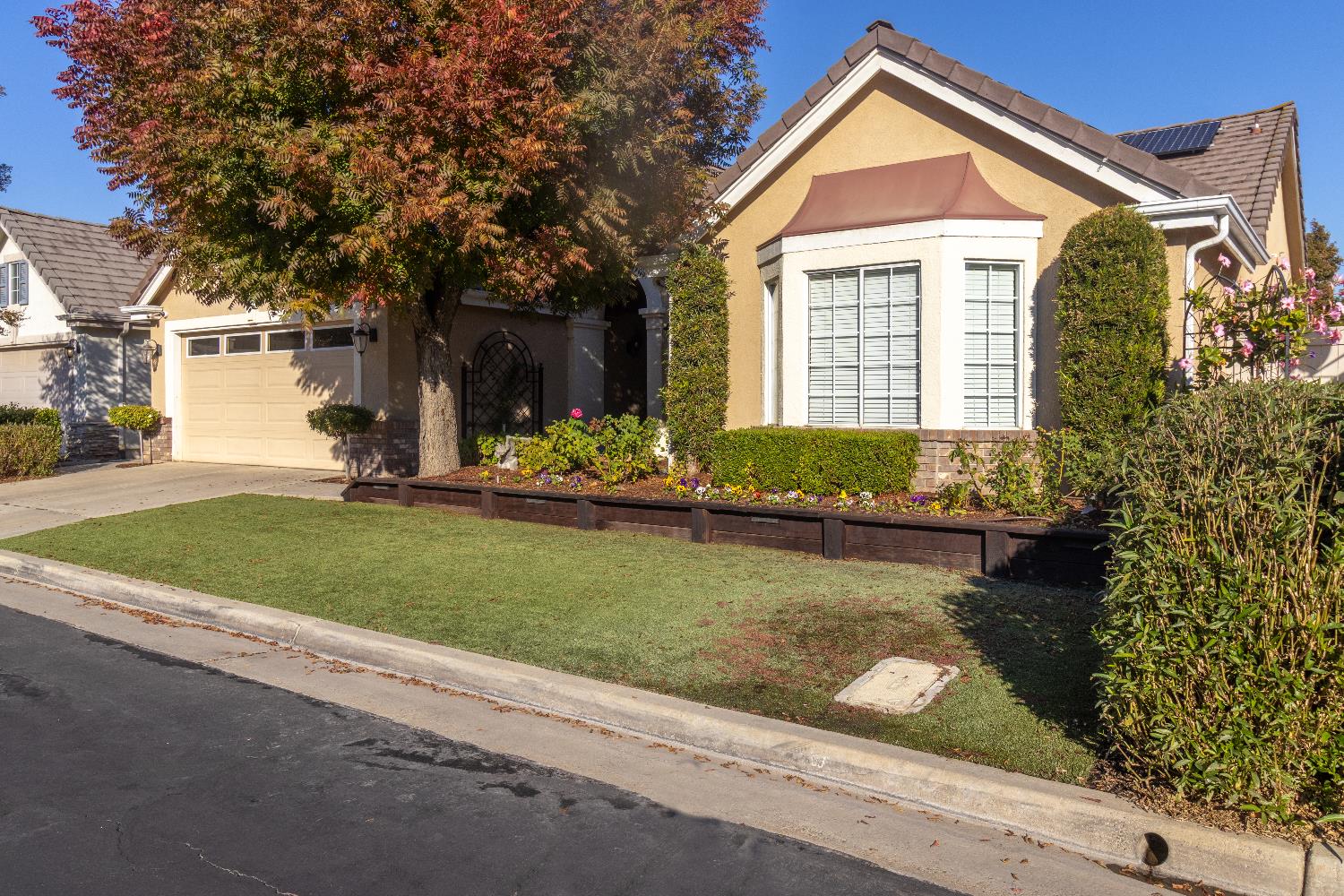 2157 W Rue St Michel, Fresno, CA 93711