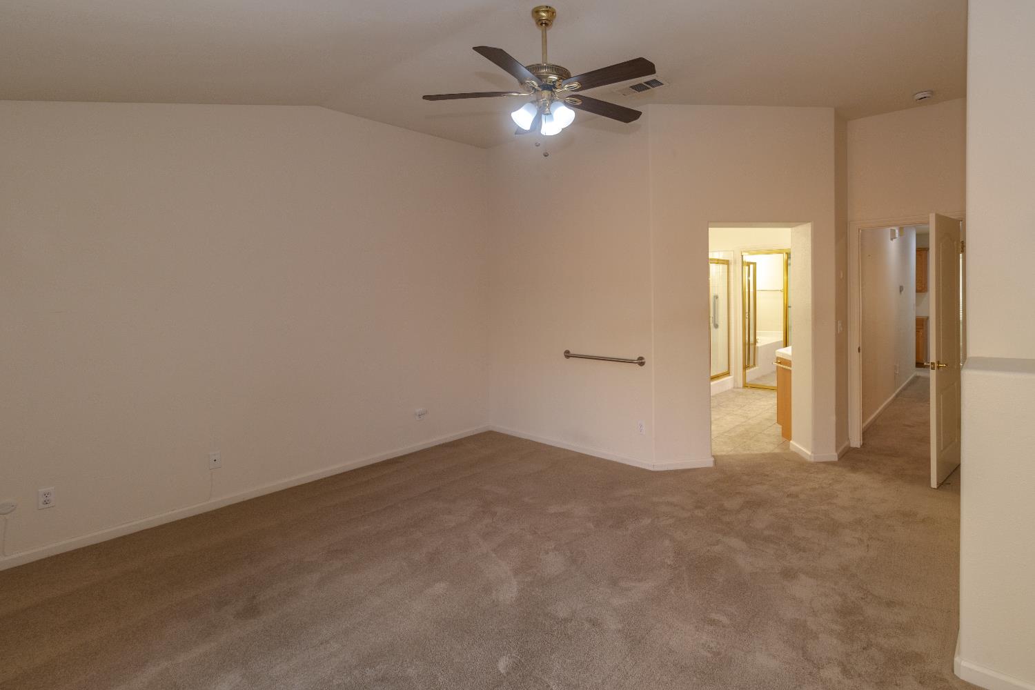 2157 W Rue St Michel, Fresno, CA 93711