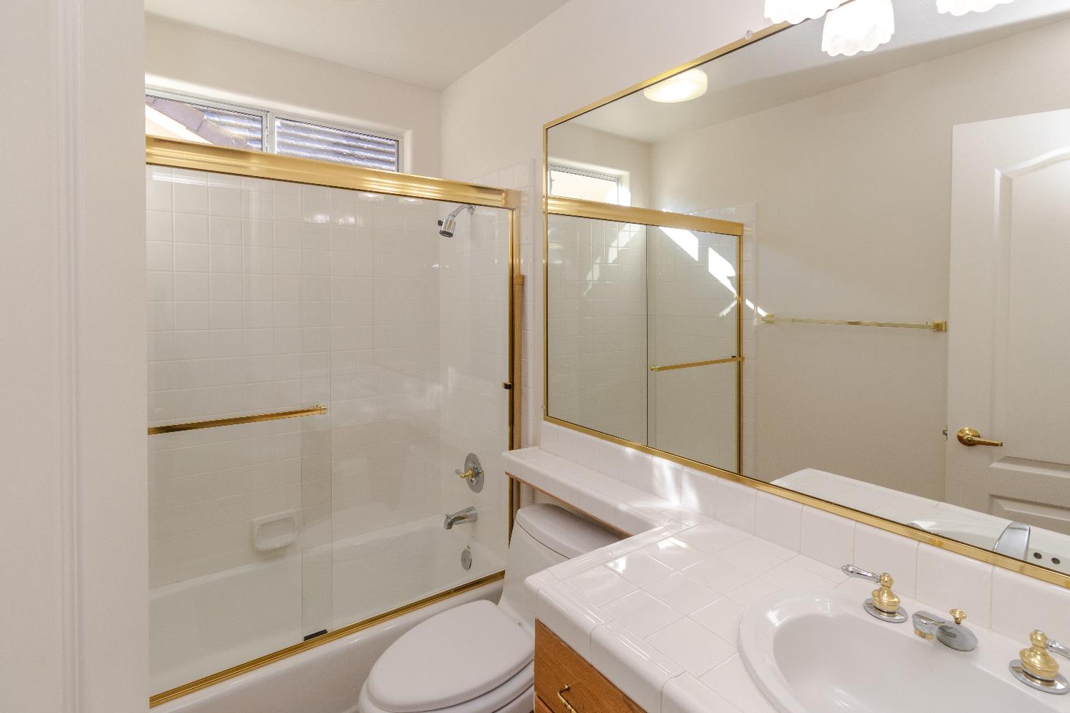 2157 W Rue St Michel, Fresno, CA 93711