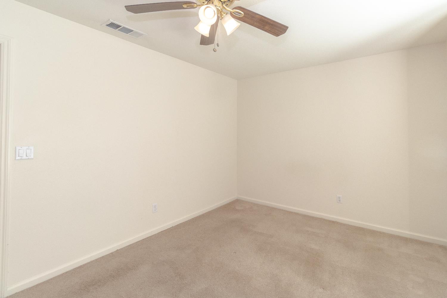 2157 W Rue St Michel, Fresno, CA 93711