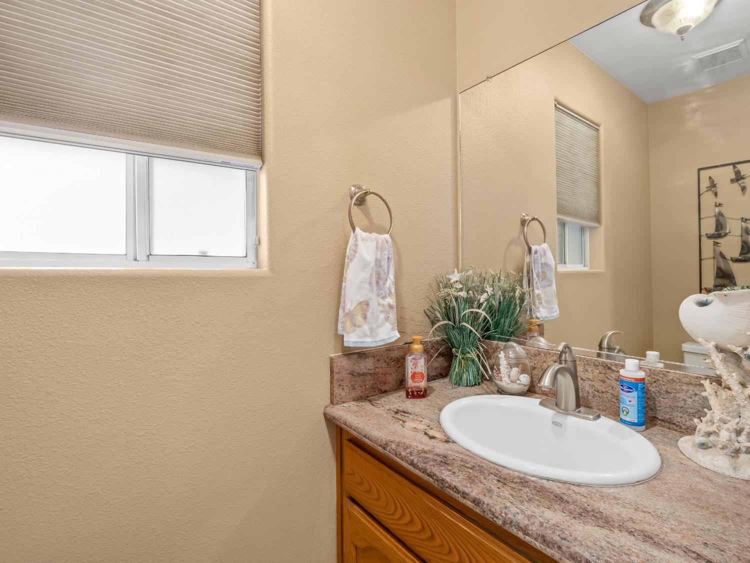 35673 Avenue 12 1/2, Madera, CA 93636