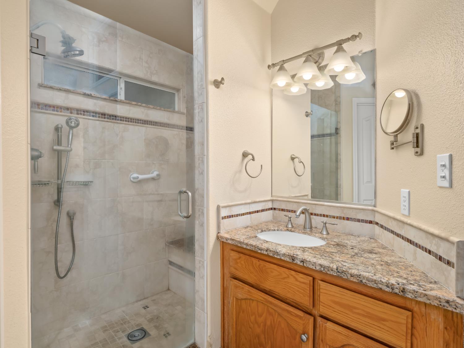 35673 Avenue 12 1/2, Madera, CA 93636