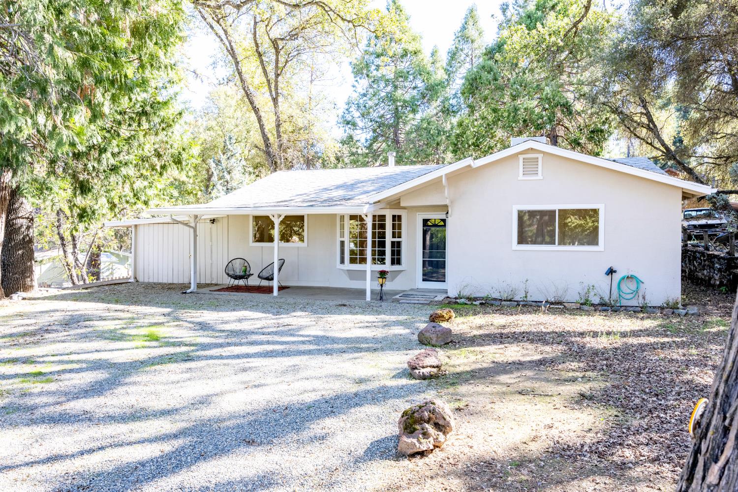 49820 Pierce Ct, Oakhurst, CA 93644