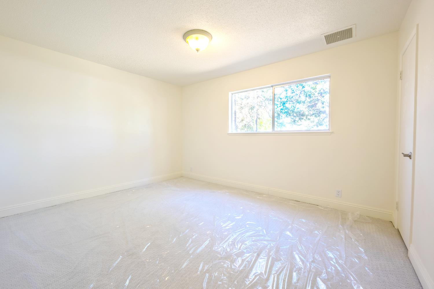 49820 Pierce Ct, Oakhurst, CA 93644