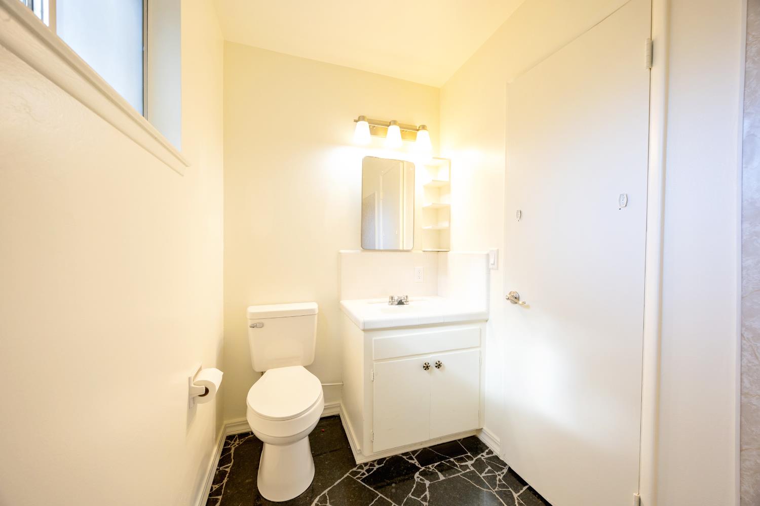 49820 Pierce Ct, Oakhurst, CA 93644