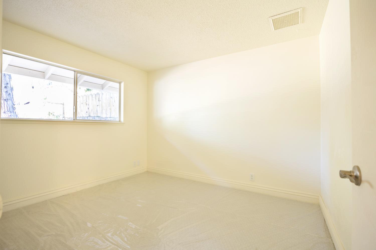 49820 Pierce Ct, Oakhurst, CA 93644